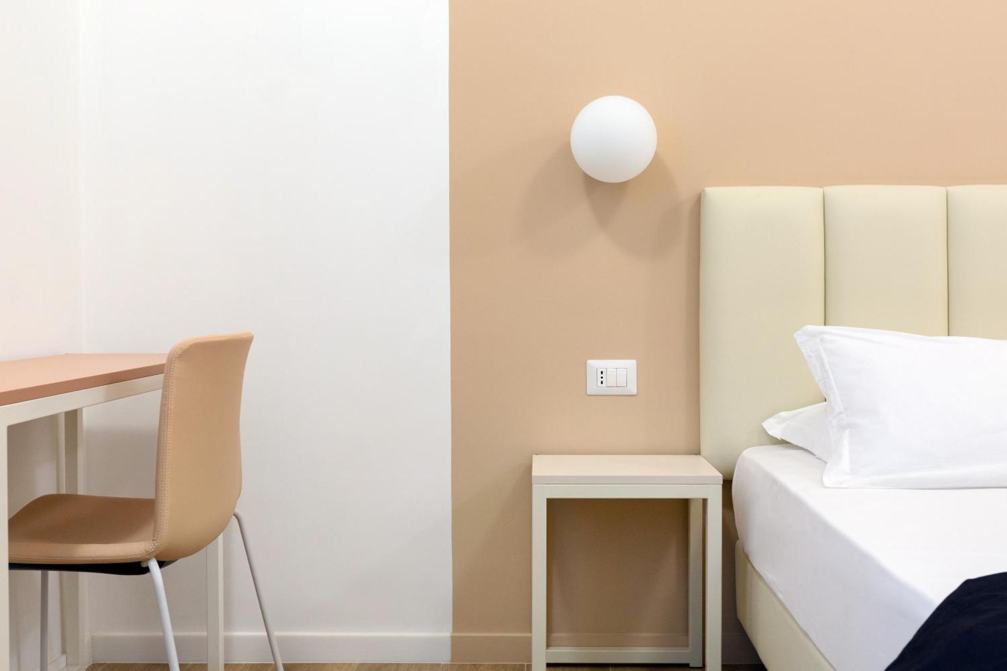 Re Di Roma Hotell Eksteriør bilde